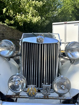 Lot 725 - A 1950 MG TD