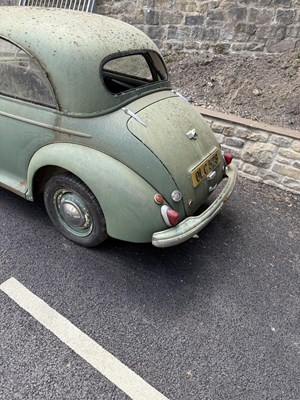 Lot 719 - A 1950S SPLIT SCREEN MORRIS MINOR