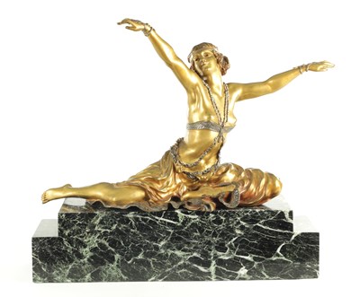 Lot 763 - CLAIRE JEANNE ROBERTE COLINET (1880 - 1950). A FINE ART DECO GILT BRONZE SCULPTURE OF A DANCER