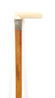 Lot 1057 - A 19TH CENTURY IVORY HANDLED WALKING STICK
