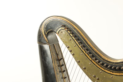 Lot 1039 - THOMAS DODD & SONS, PATENT HARP, 3, BERNERS STREET LONDON. A 19TH CENTURY GILT GESSO NA BLACK LACQUER GRECIAN PEDAL HARP
