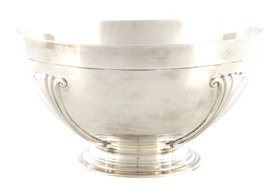 Lot 300 - A LARGE 1930’S ENGLISH SILVER BOWL