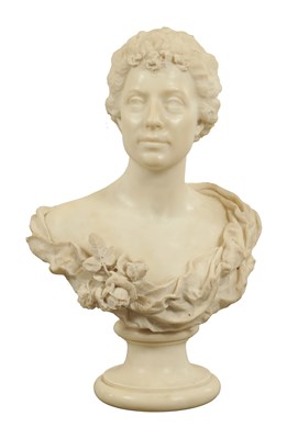 Lot 754 - OSCAR SPALMACH ROME (1864 - 1917). A LATE 19TH / EARLY 20TH CENTURY CARRARA MARBLE BUST OF A YOUNG LADY