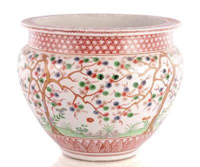 Lot 61 - AN EARLY 20TH CENTURY PORCELAIN JARDINIERE