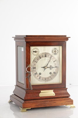 Lot 196 - A LATE 19TH CENTURY GERMAN QUARTER CHIMING BRACKET CLOCK