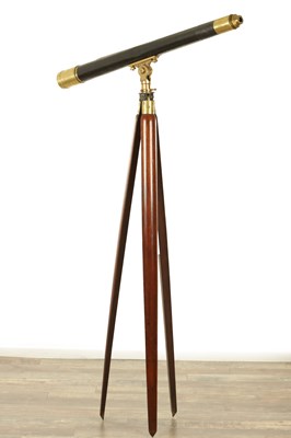 Lot 1005 - A 19TH CENTURY BRASS TWO-DRAWER TELESCOPE AND STAND