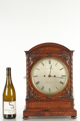Lot 1333 - CALEB CHITTY, KENNINGTON. A WILLIAM IV FIGURED MAHOGANY BRACKET CLOCK AND BRACKET