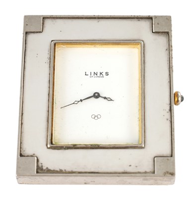 Lot 1469 - A 20TH CENTURY LINKS OF LONDON TRAVELING SILVER CLOCK