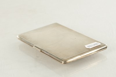 Lot 292 - A MID 20TH CENTURY SILVER AND ENAMEL CIGARETTE CASE