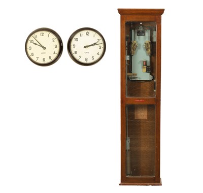 Lot 1453 - A GENTS TYPE 36 MASTER CLOCK AND TWO BAKELITE SLAVE CLOCKS