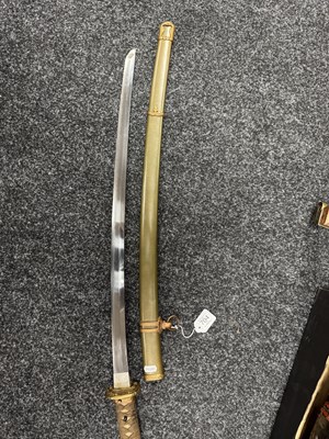 Lot 704 - A 19TH CENTURY JAPANESE WWII OFFICERS SAMURAI SWORD