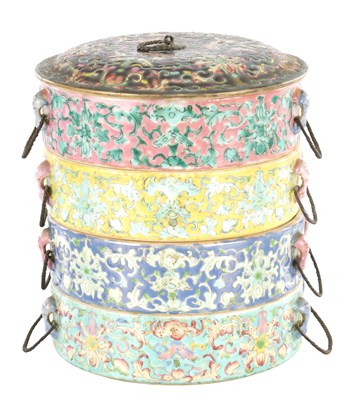 Lot 430 - A 19TH CENTURY CHINESE STRAITS PORCELAIN TENG-KAT STACKING FOOD CONTAINER