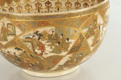 Lot 324 - A 19TH CENTURY JAPANESE SATSUMA BOWL