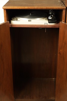 Lot 1020 - A THORENS TD 124 TURNTABLE WALNUT MUSIC CABINET