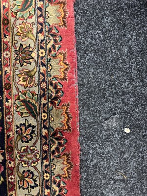 Lot 730 - A LARGE GOOD QUALITY PERSIAN PINK WOOL MEDALLION CARPET