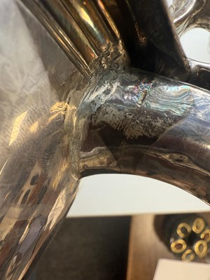 Lot 366 - A WILLIAM AND MARY SILVER LIDDED TANKARD