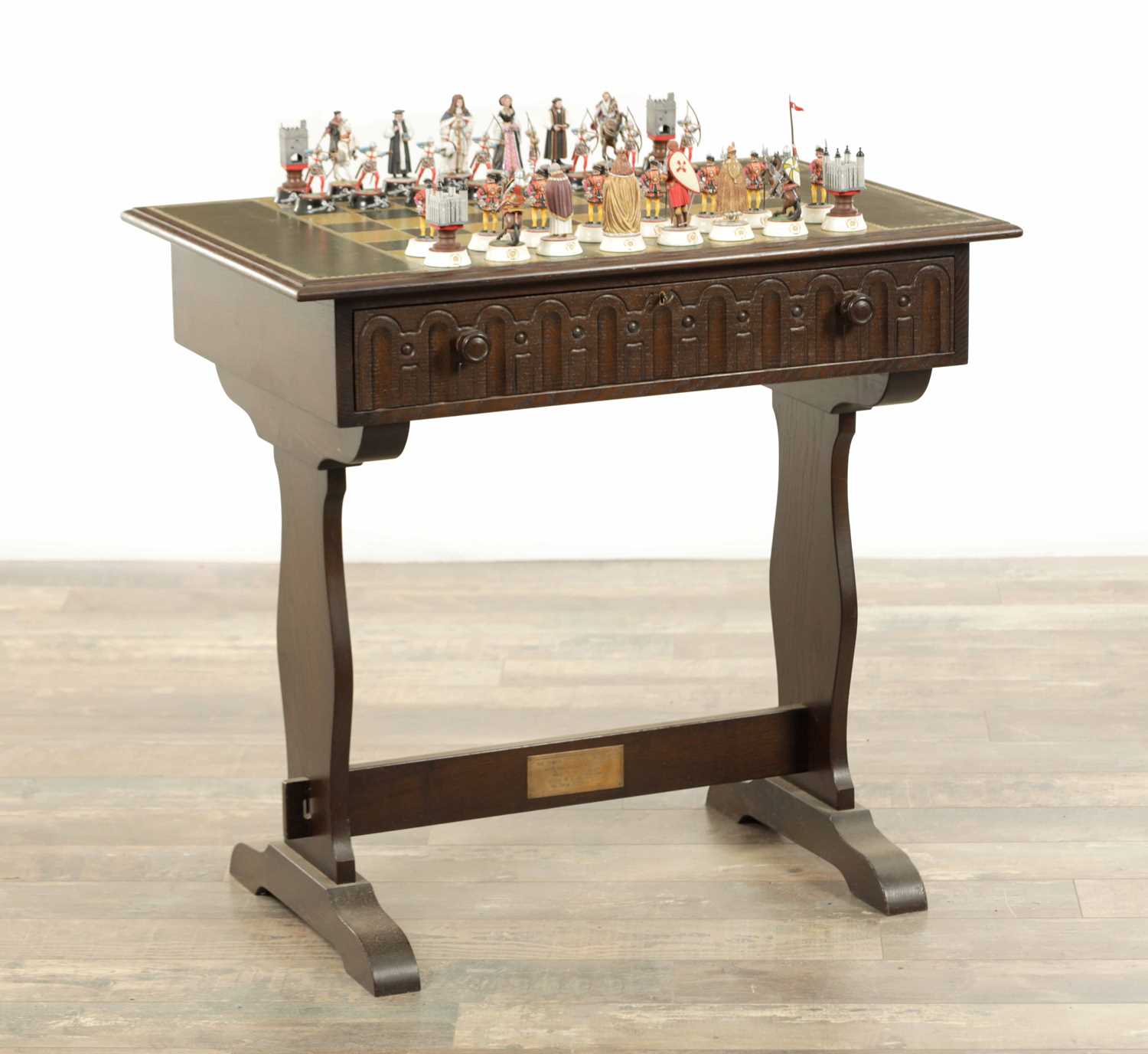 Lot 36 - TOWER OF LONDON 900TH ANNIVERSARY CHESS SET AND OAK GAMES TABLE