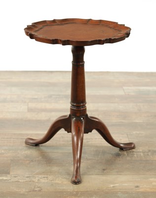 Lot A GOOD 18TH CENTURY WALNUT WINE TABLE
