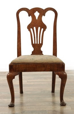 Lot AN EARLY 18TH CENTURY VENEERED WALNUT SIDE CHAIR