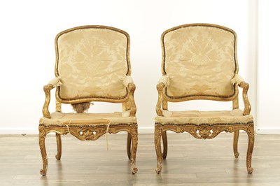 Lot 1207 - A FINE PAIR OF 18TH CENTURY CARVED GILTWOOD UPHOLSTERED ARMCHAIRS