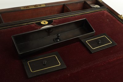 Lot 739 - A GOOD EARLY 19TH CENTURY FIGURED ROSEWOOD WRITING BOX
