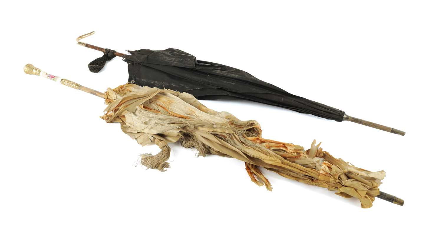 Lot 797 - A 9CT GOLD HANDLED PARASOL AND AN 18CT GOLD PLATED AND CERAMIC PARASOL