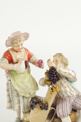 Lot 155 - A COLLECTION OF CONTINENTAL PORCELAIN