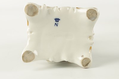 Lot 155 - A COLLECTION OF CONTINENTAL PORCELAIN