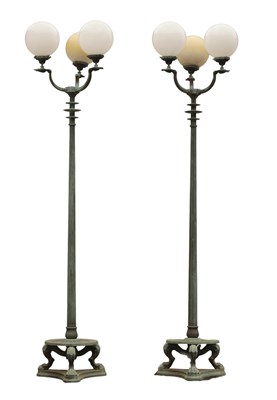 Lot 644 - A RARE PAIR OF EARLY 20TH CENTURY BRONZE COUNTRY HOUSE LAMP POSTS