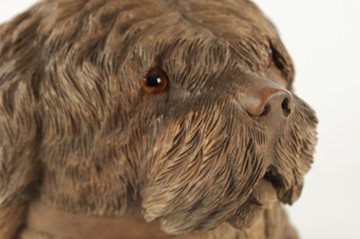 Lot 752 - A LARGE 19TH CENTURY BLACK FOREST CARVED LINDEN WOOD MUSICAL DOGS HEAD TABACCO BOX