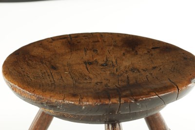 Lot 1304 - A LATE 18TH CENTURY WELSH MILKING STOOL
