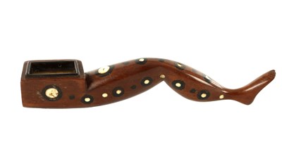 Lot A KNITTING SHEATH FORMED AS A LEG