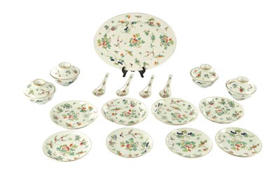 Lot 127 - A SERVICE OF 19TH CENTURY CHINESE REPUBLIC FAMILLE VERTE PORCELAIN
