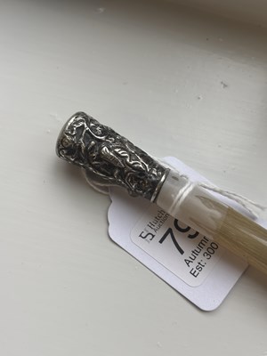 Lot 798 - A 19TH CENTURY EASTERN SILVER TOPPED RHINOCEROS HORN WALKING CANE