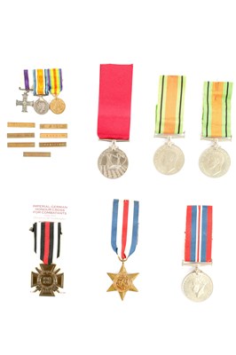 Lot 469 - A SET OF WW1 AND LATER MILITARY MEDALS