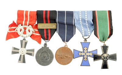 Lot 475 - A BAR OF 20TH CENTURY FINNISH MILITARY DECORATIONS AND AWARDS