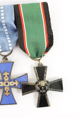 Lot 475 - A BAR OF 20TH CENTURY FINNISH MILITARY DECORATIONS AND AWARDS