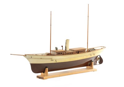 Lot 639 - AN EARLY 20TH CENTURY WOODEN POND YACHT