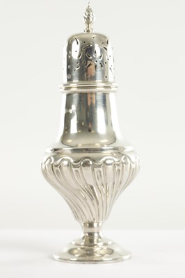 Lot 192 - TWO EARLY 20TH CENTURY SILVER TABLEWARE ITEMS