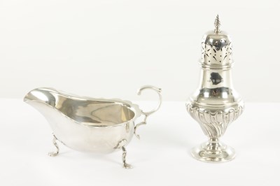 Lot 192 - TWO EARLY 20TH CENTURY SILVER TABLEWARE ITEMS