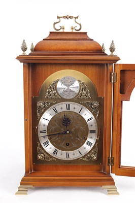 Lot 1055 - COMMITTI, LONDON. A LATE 20TH CENTURY "QUEEN ANNE" QUARTER CHIMING BURR WALNUT BRACKET CLOCK