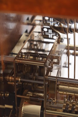 Lot 1055 - COMMITTI, LONDON. A LATE 20TH CENTURY "QUEEN ANNE" QUARTER CHIMING BURR WALNUT BRACKET CLOCK