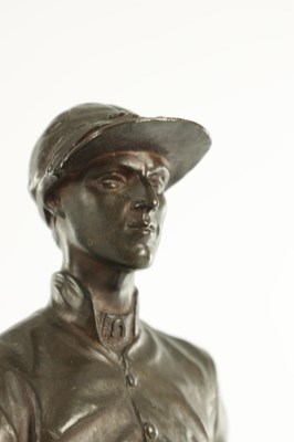 Lot 553 - EMMANUEL FREMIET (1824 - 1910) A FINE 19TH CENTURY BRONZE SCULPTURE OF TWO RACE HORSES WITH JOCKEYS