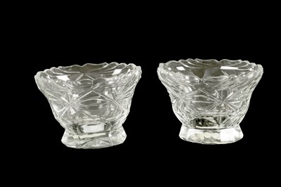 Lot A PAIR OF 19TH CENTURY CUT GLASS IRISH BOWLS