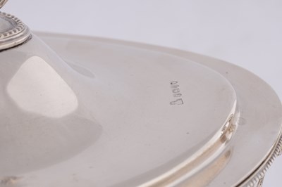 Lot 369 - F B THOMAS & CO. A VICTORIAN SOUP TUREEN AND COVER