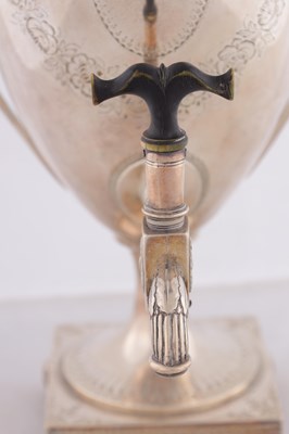 Lot 445 - EDWARD FARRELL, LONDON. A GEORGE III LIDDED TEA URN