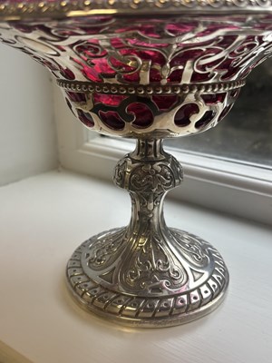 Lot 458 - JOHN SAMUEL HUNT, LONDON. A PAIR OF VICTORIAN SILVER AND RUBY GLASS TAZZAS