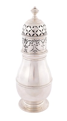 Lot 417 - JAMES DIXON AND SONS. SHEFFIELD. A LARGE EARLY 20TH CENTURY SILVER SUGAR CASTER
