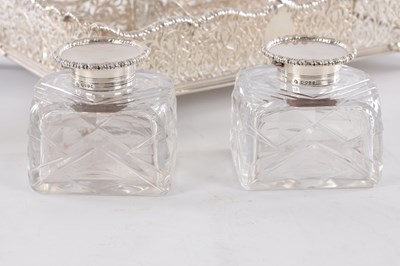 Lot 405 - A VICTORIAN PIERCED SILVER INK STAND