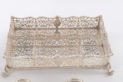 Lot 405 - A VICTORIAN PIERCED SILVER INK STAND